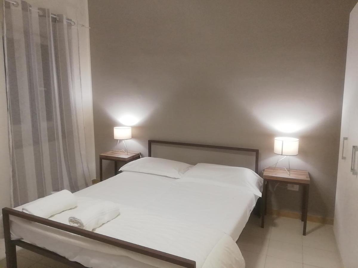 Ostello Dei Sassi - Rooms And Beds มาเตรา ภายนอก รูปภาพ