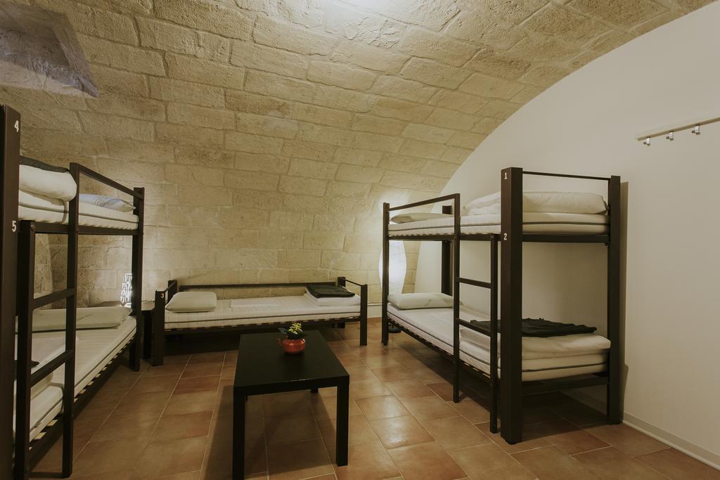 Ostello Dei Sassi - Rooms And Beds มาเตรา ภายนอก รูปภาพ
