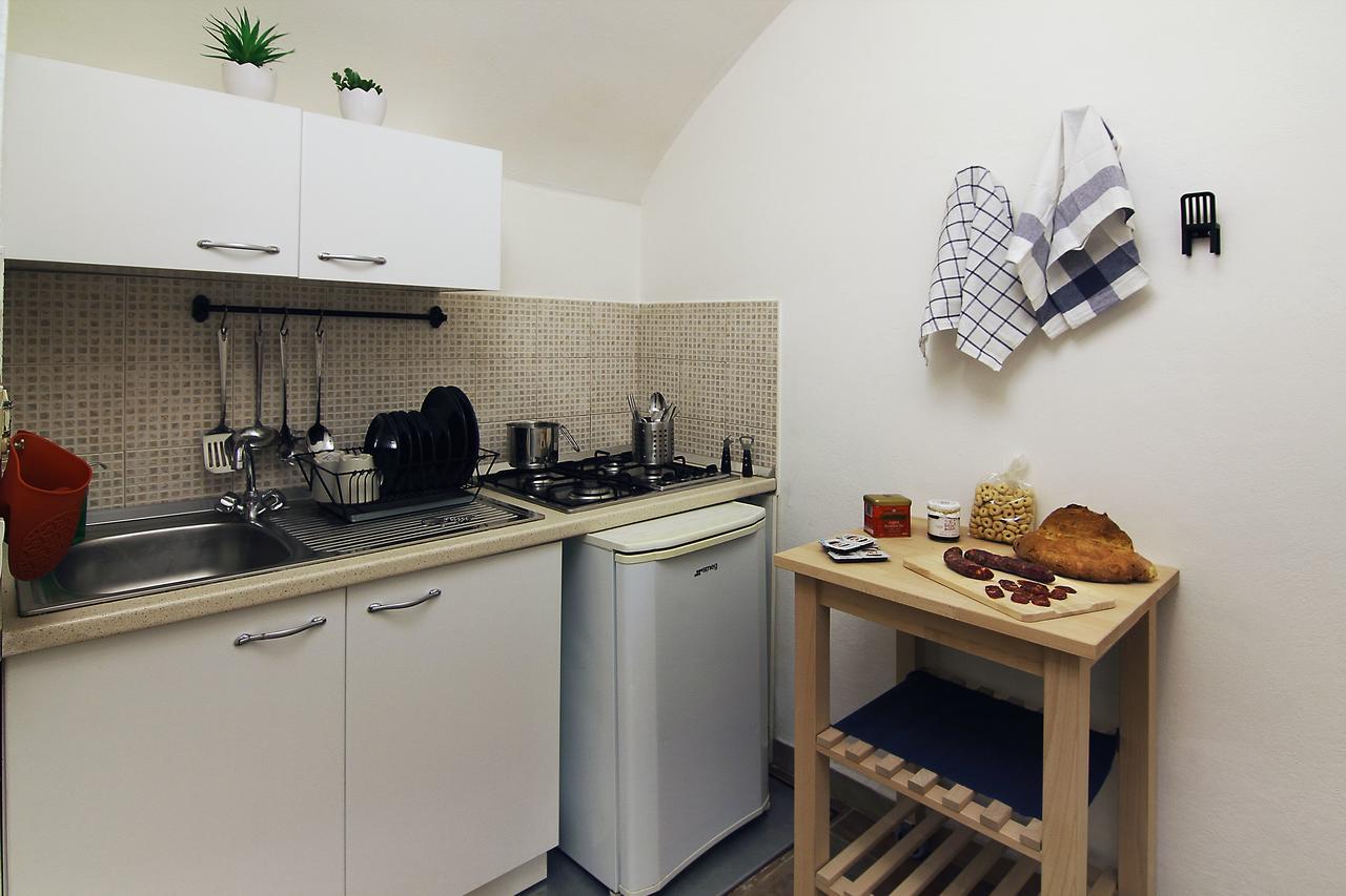 Ostello Dei Sassi - Rooms And Beds มาเตรา ภายนอก รูปภาพ