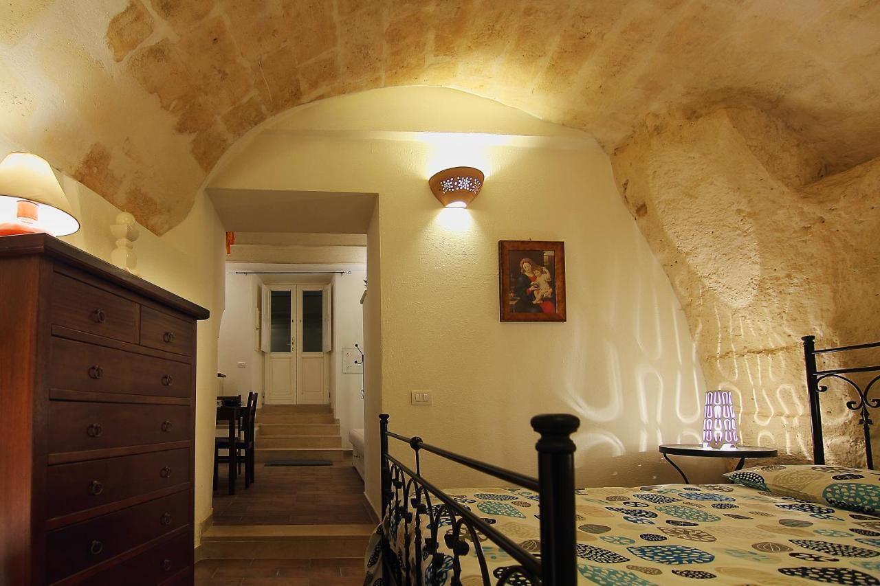 Ostello Dei Sassi - Rooms And Beds มาเตรา ภายนอก รูปภาพ